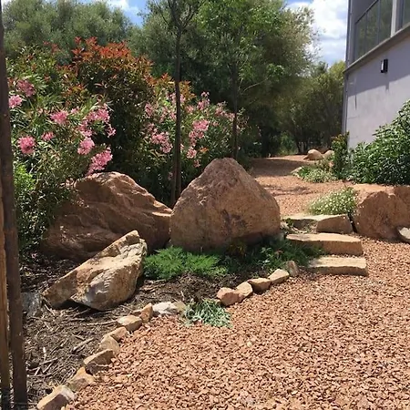 La Rondina Vue Mer, Piscine Et A Pied.