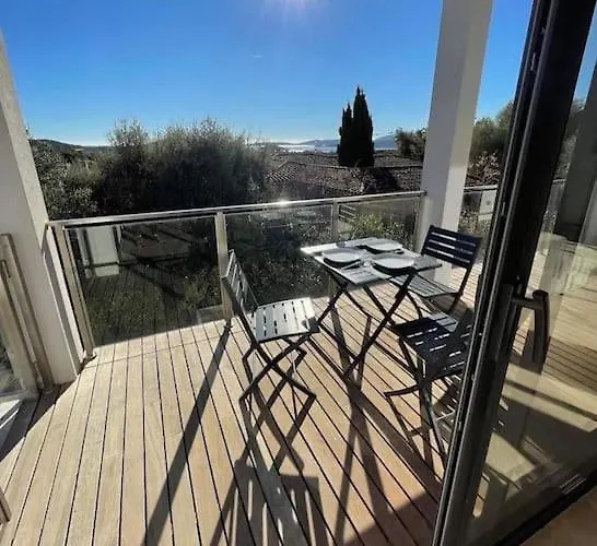 La Rondina Vue Mer, Piscine Et A Pied.