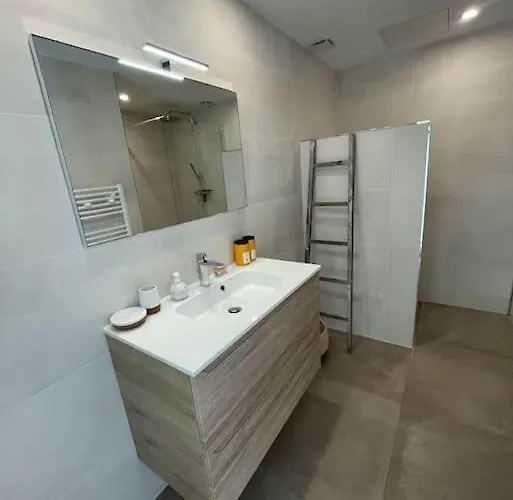 La Rondina Vue Mer, Piscine Et A Pied.