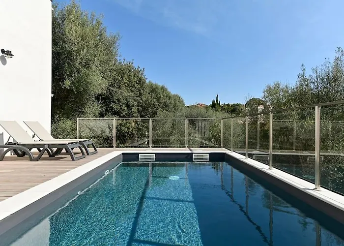 Vila La Rondina Vue Mer, Piscine Et A Pied. *