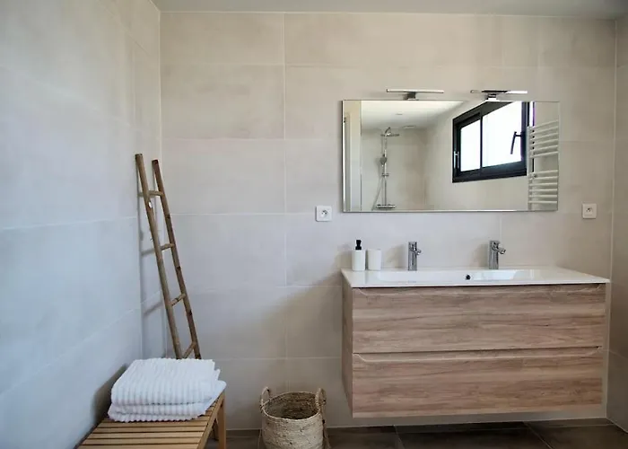 La Rondina Vue Mer, Piscine Et A Pied.