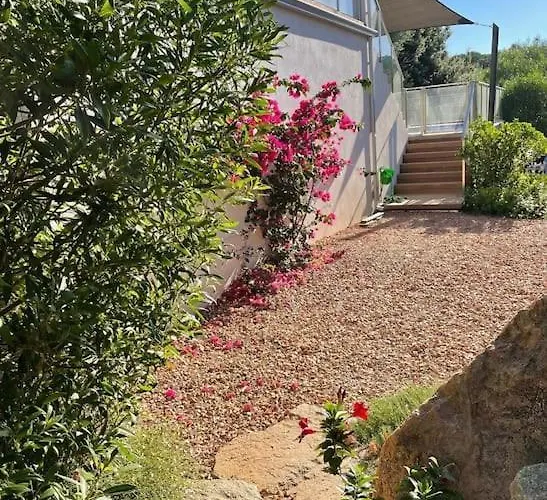 La Rondina Vue Mer, Piscine Et A Pied.