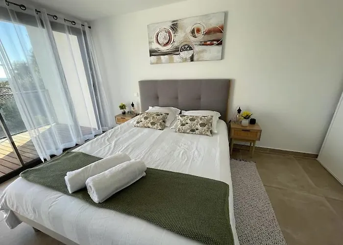 La Rondina Vue Mer, Piscine Et A Pied.